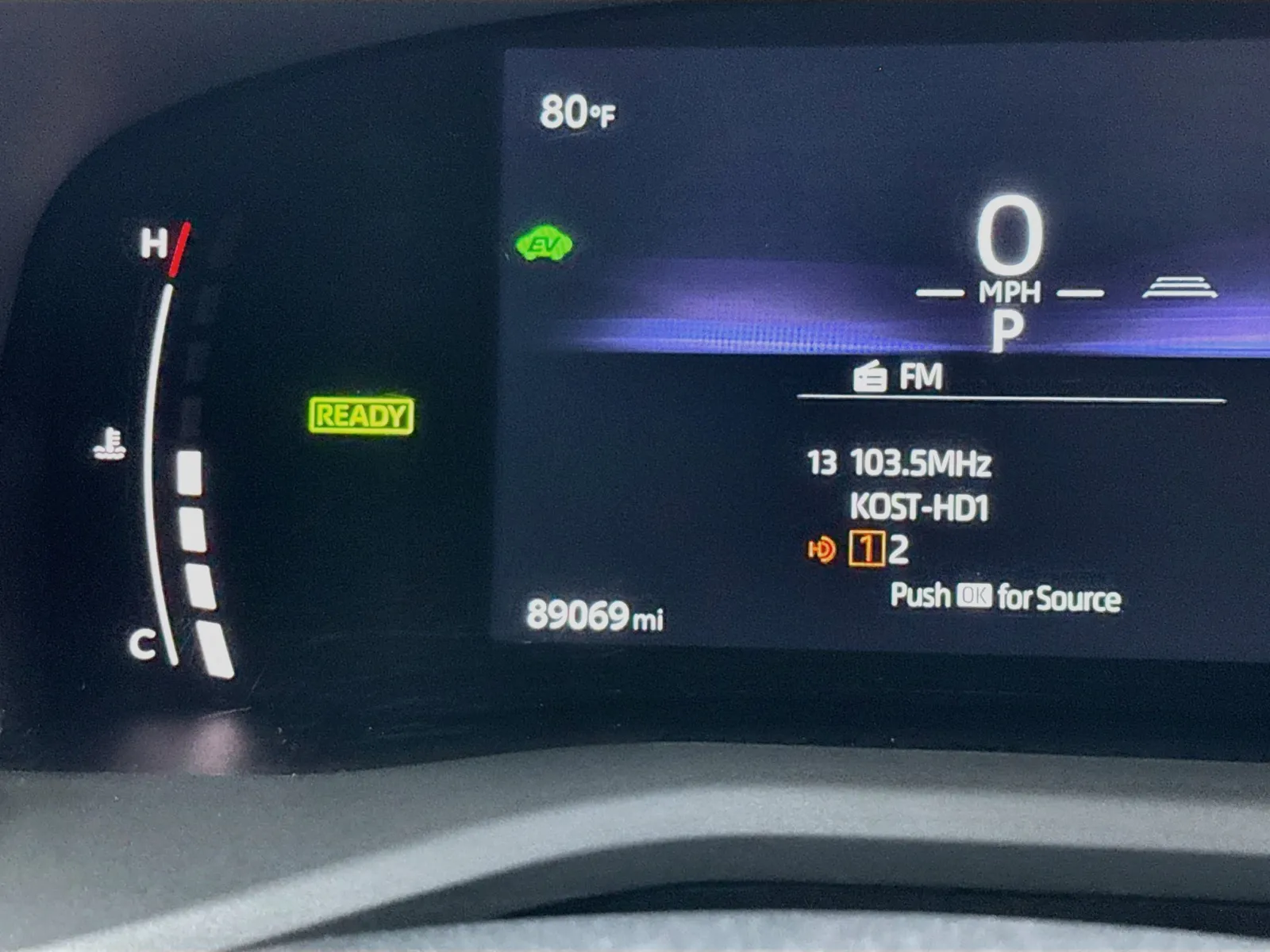 Toyota Camry photo 8