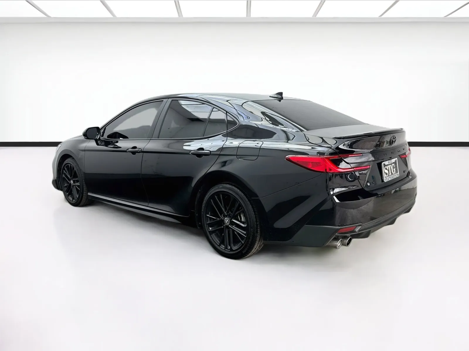 Toyota Camry photo 6