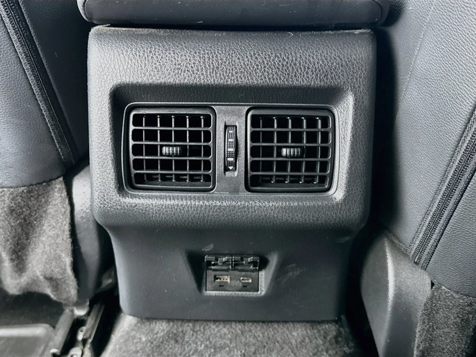 Toyota Camry photo 16
