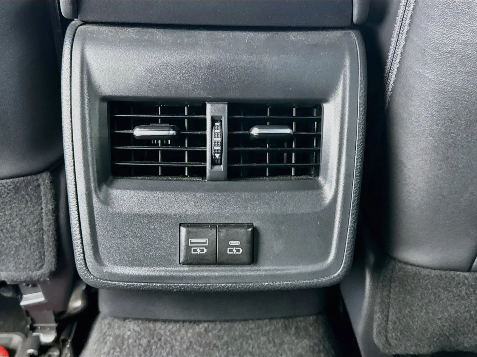 Toyota Avalon photo 17
