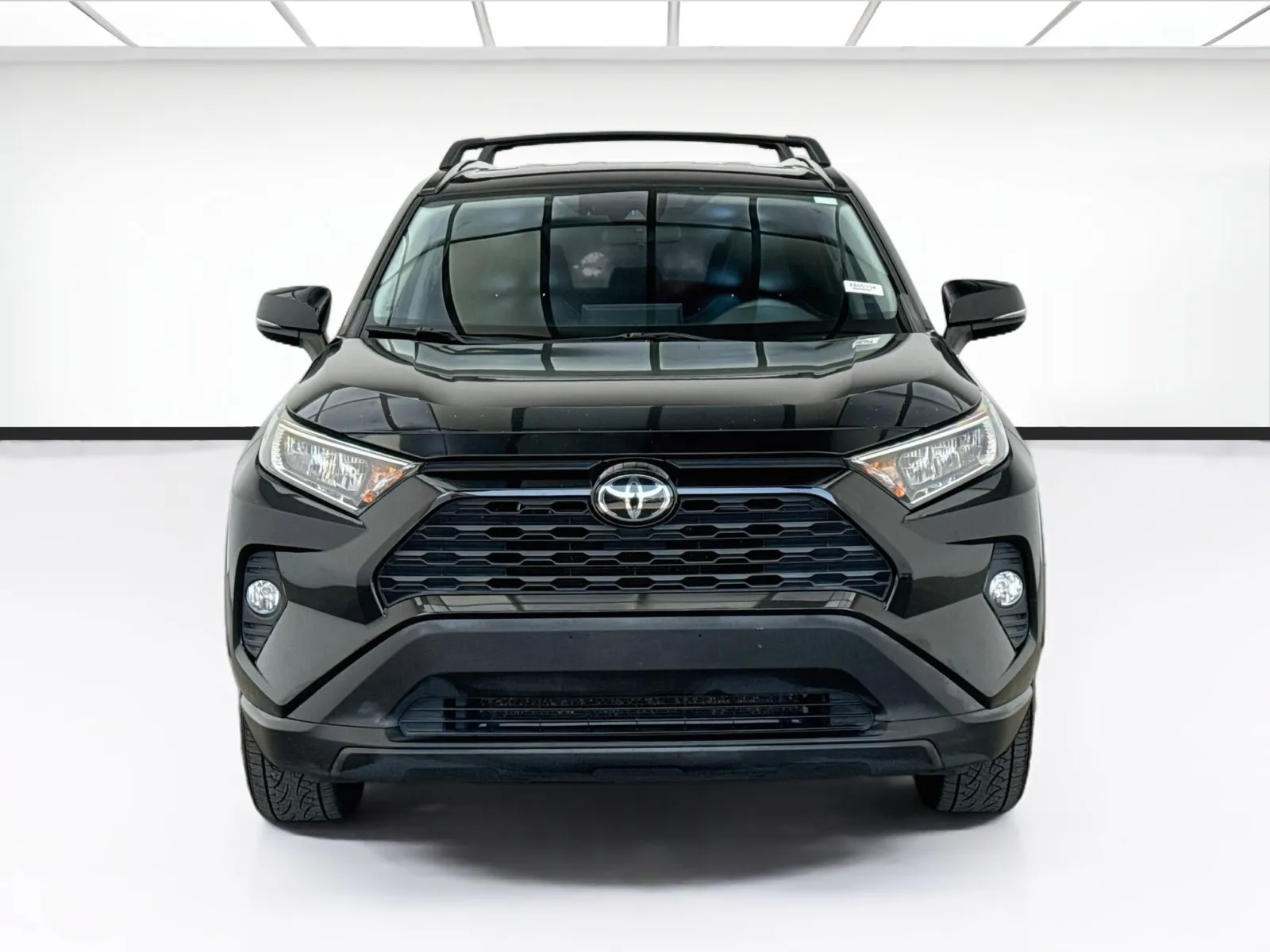 Toyota RAV4 photo 2