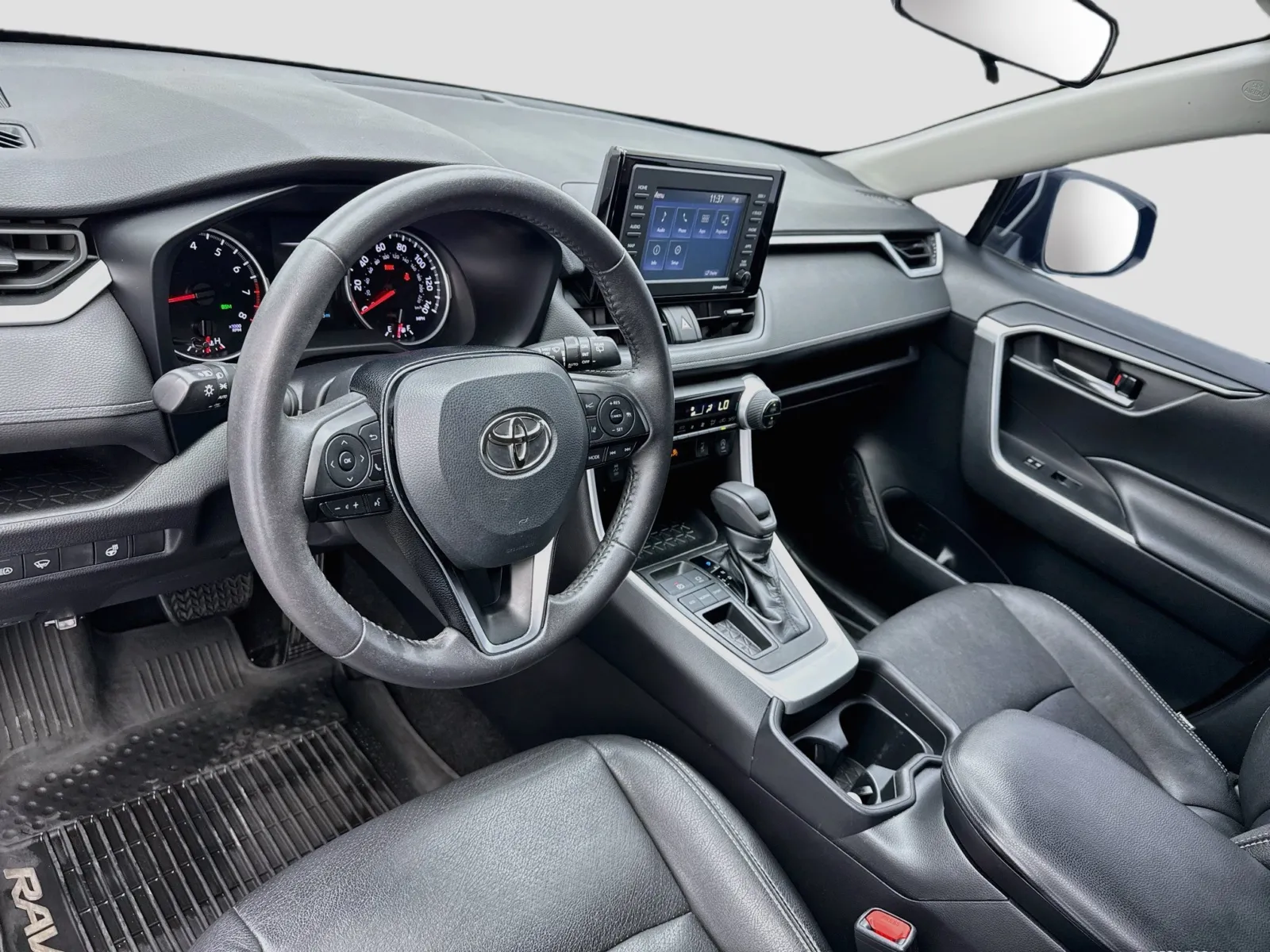 Toyota RAV4 photo 7