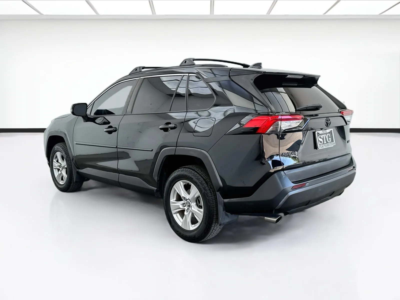 Toyota RAV4 photo 6