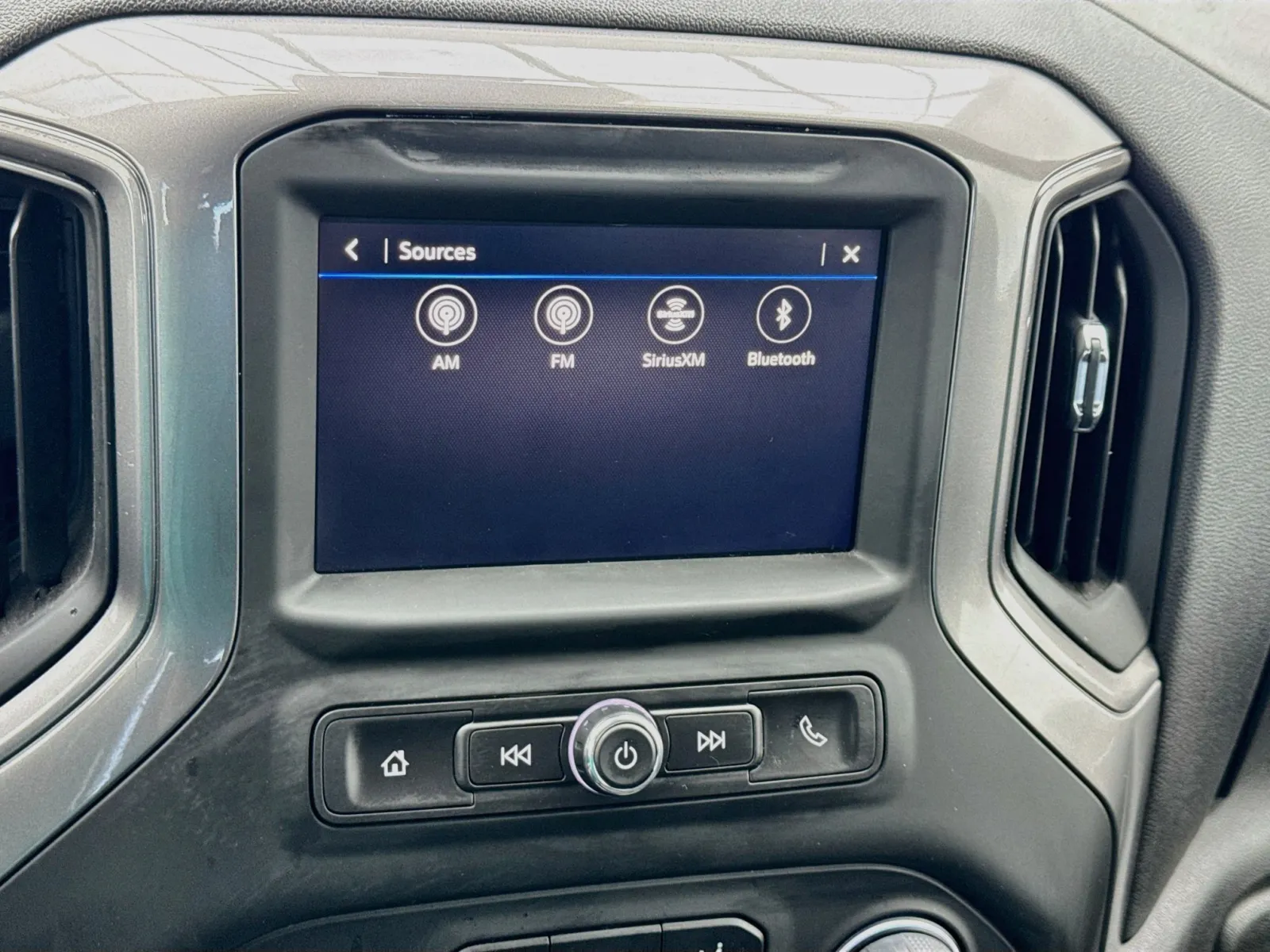 Chevrolet Silverado photo 11
