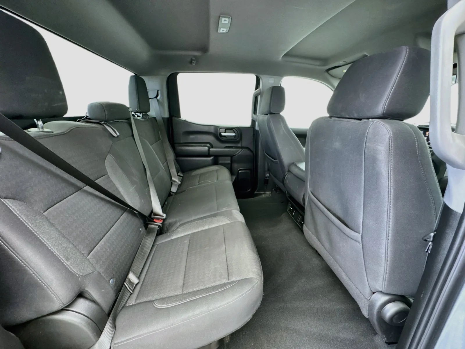 Chevrolet Silverado photo 18