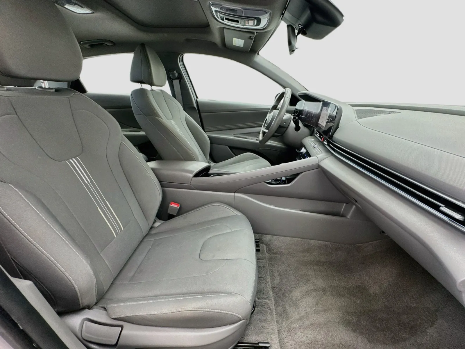Hyundai Elantra photo 20