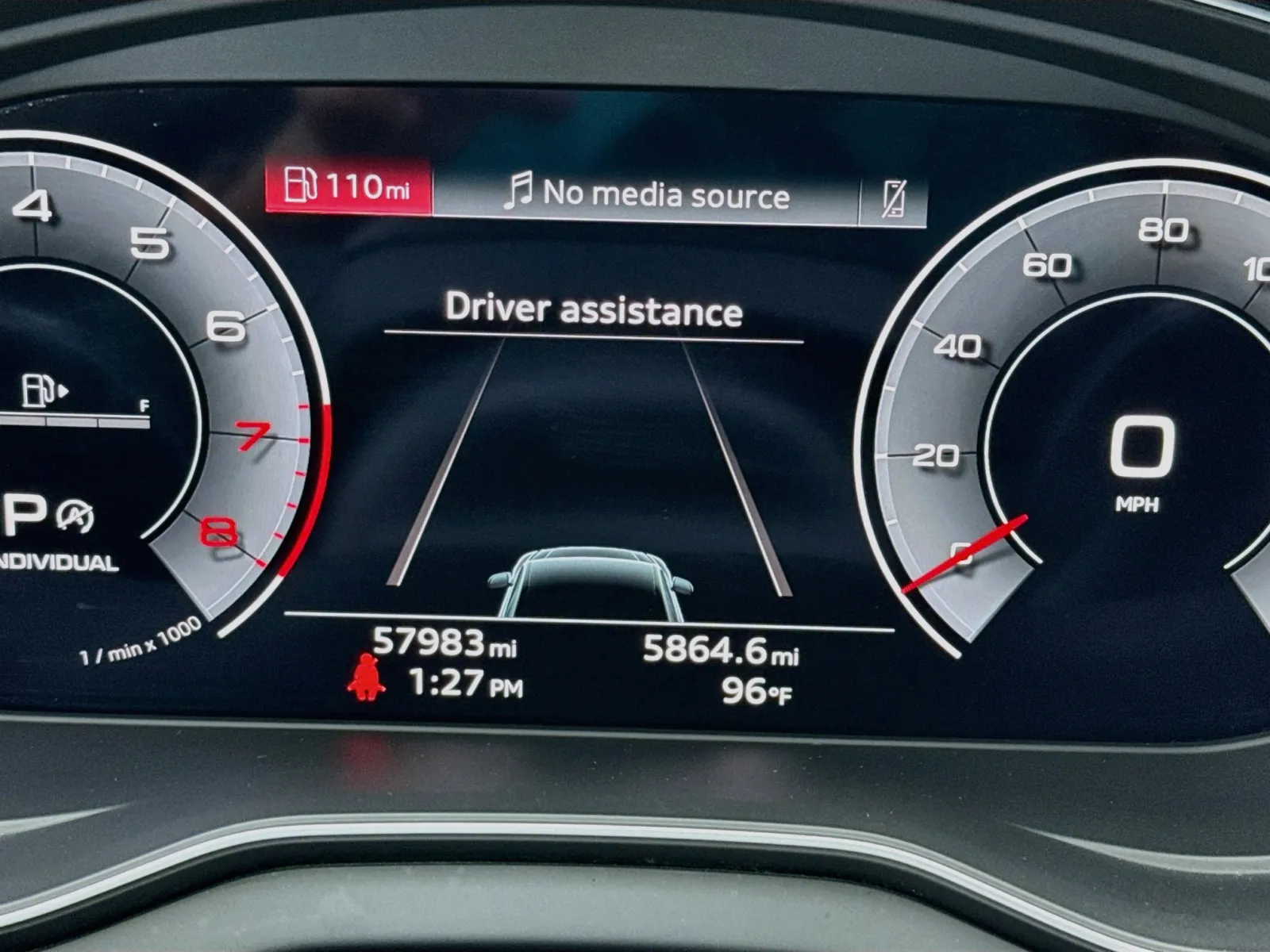 Audi Q5 photo 8