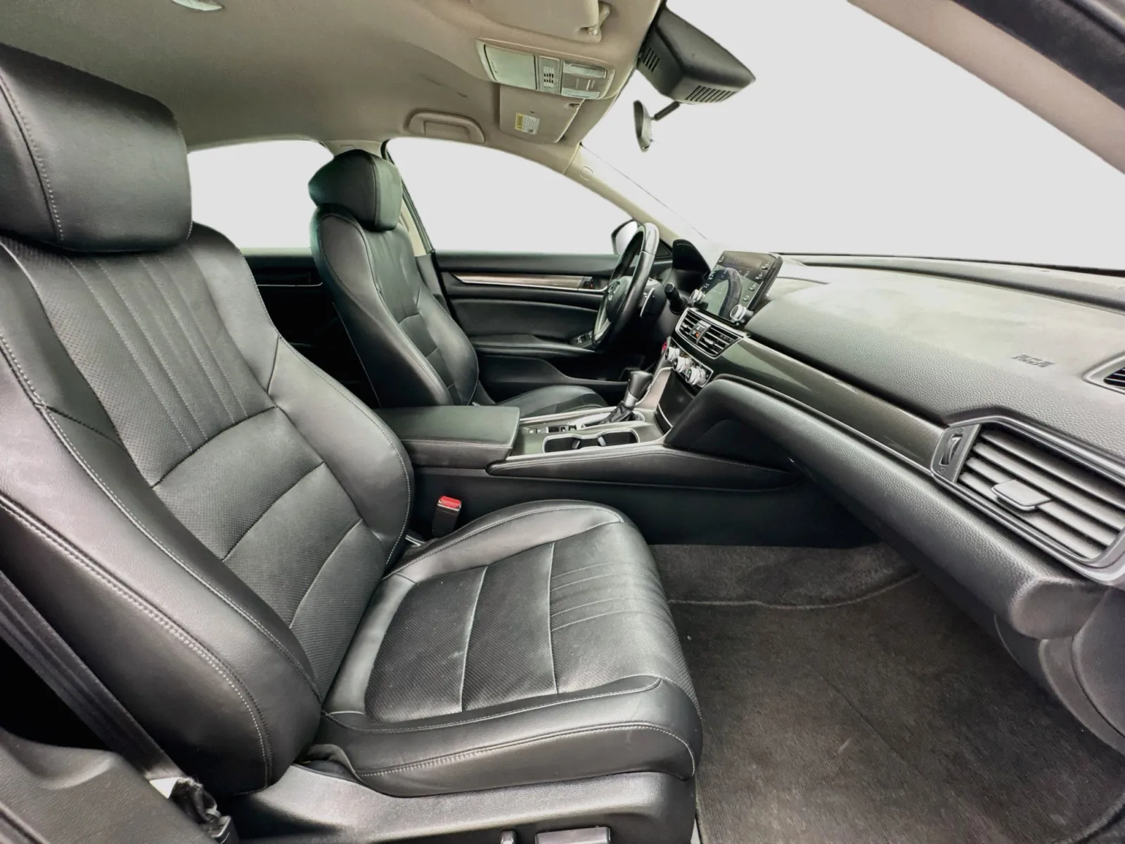 Honda Accord photo 18