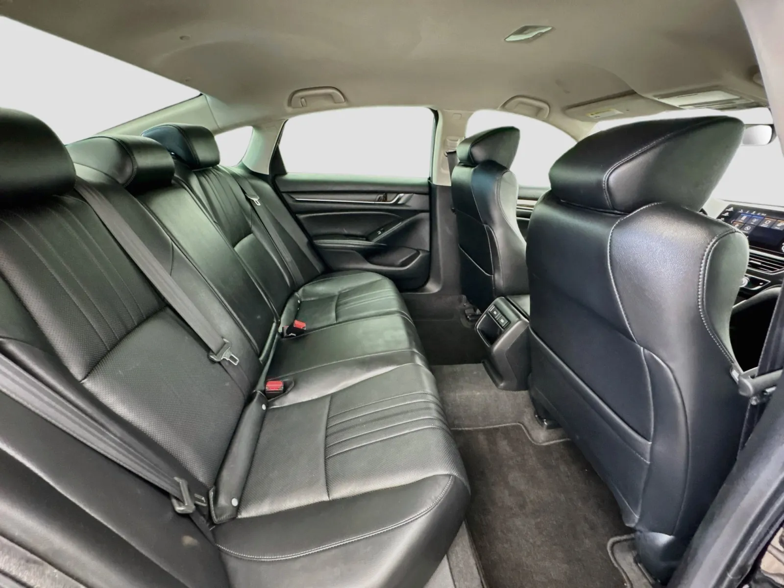 Honda Accord photo 17