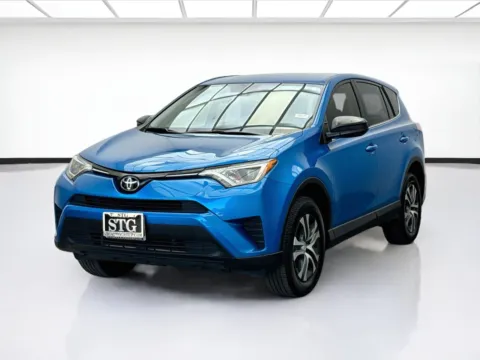 Blue 2018 Toyota RAV4 LE for sale in Bellflower, CA