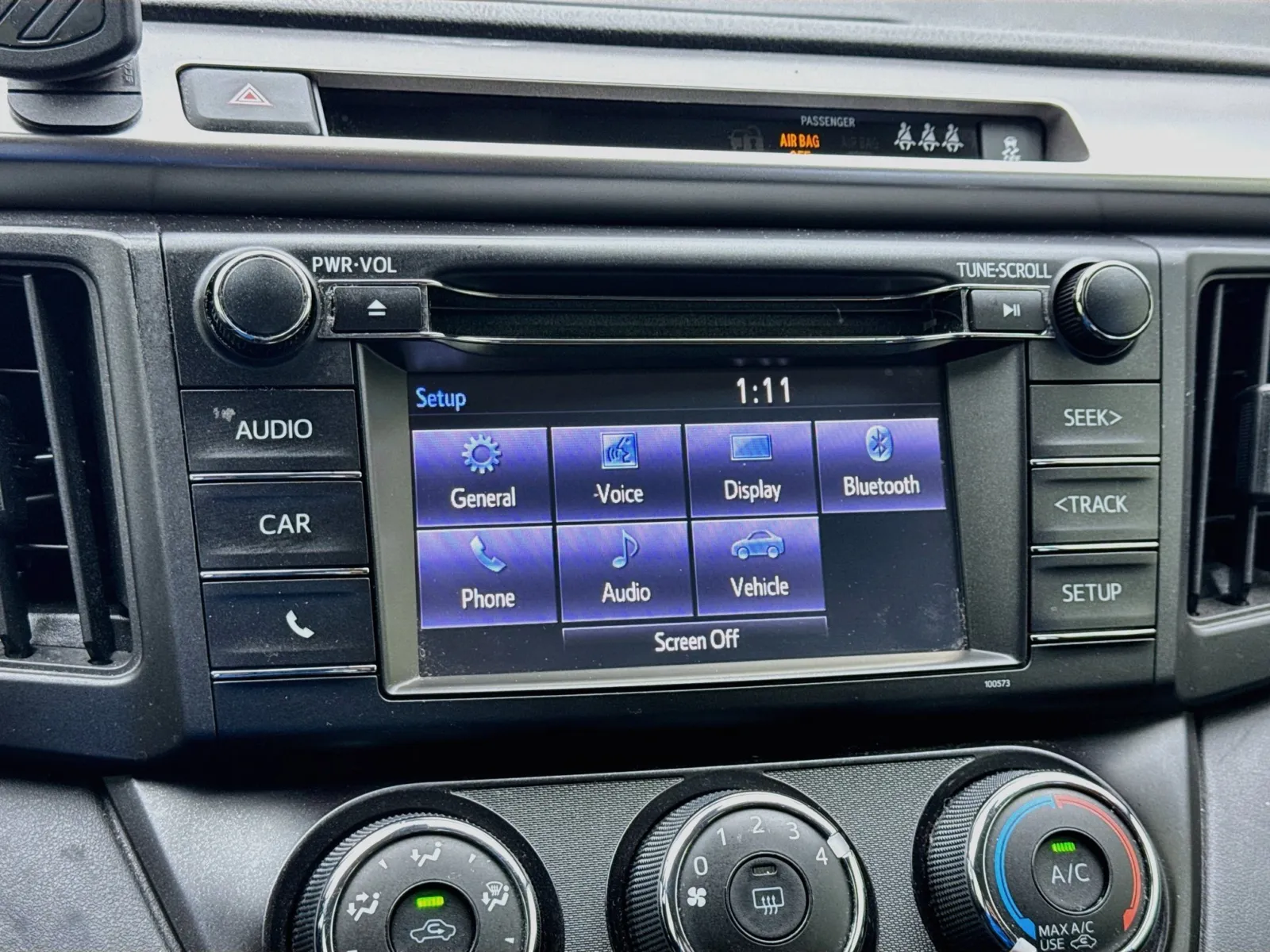 Toyota RAV4 photo 9