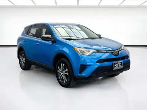 Another view of 2018 Toyota RAV4 LE for sale in Bellflower, CA at STG Bellflower