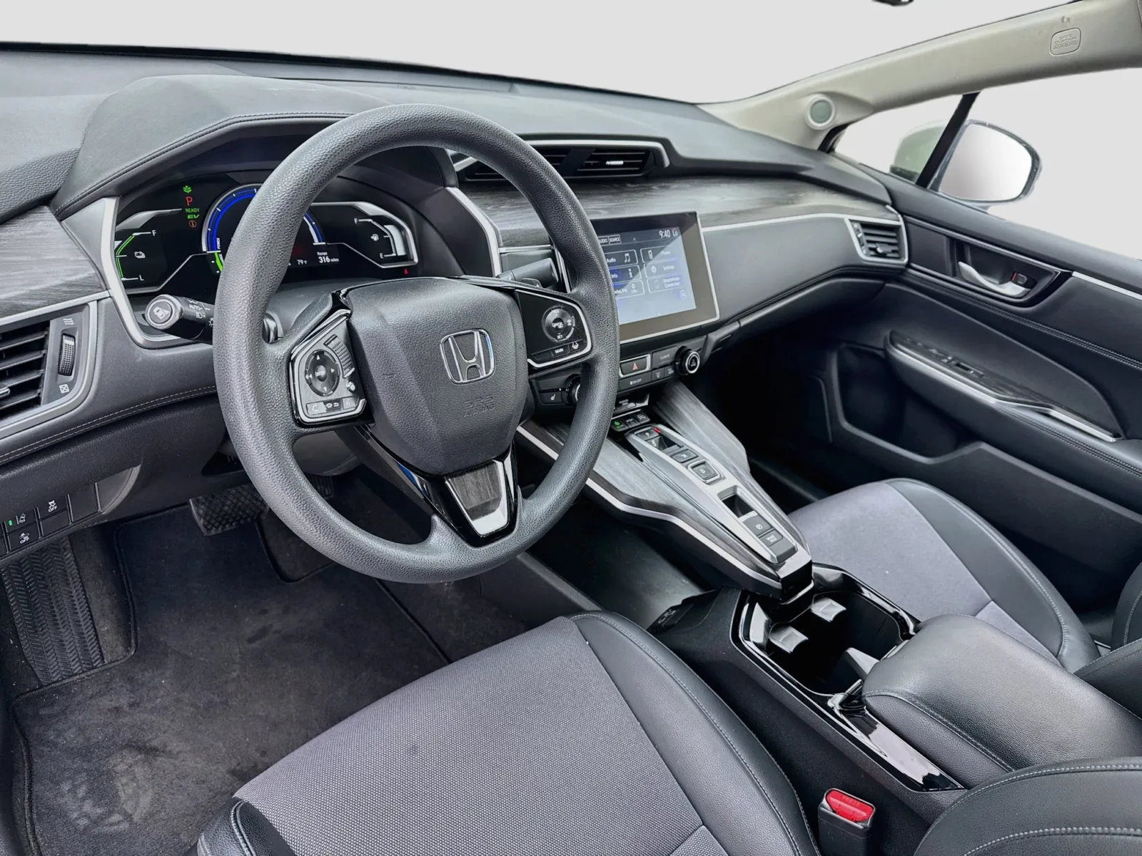Honda Clarity photo 7