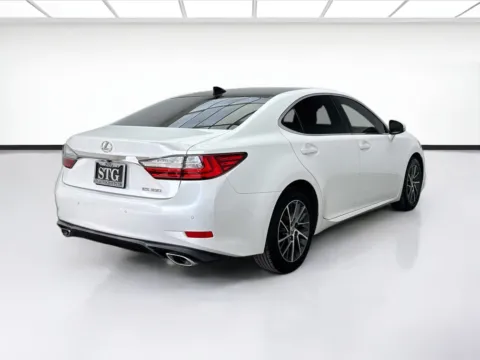 More photos of 2016 Lexus ES 350 at STG Bellflower, CA