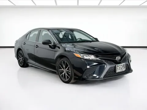 Another view of 2019 Toyota Camry SE for sale in Bellflower, CA at STG Bellflower
