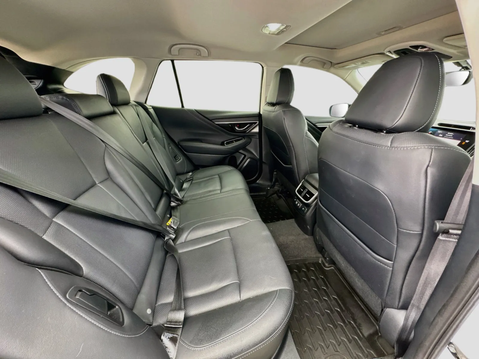 Subaru Outback photo 19