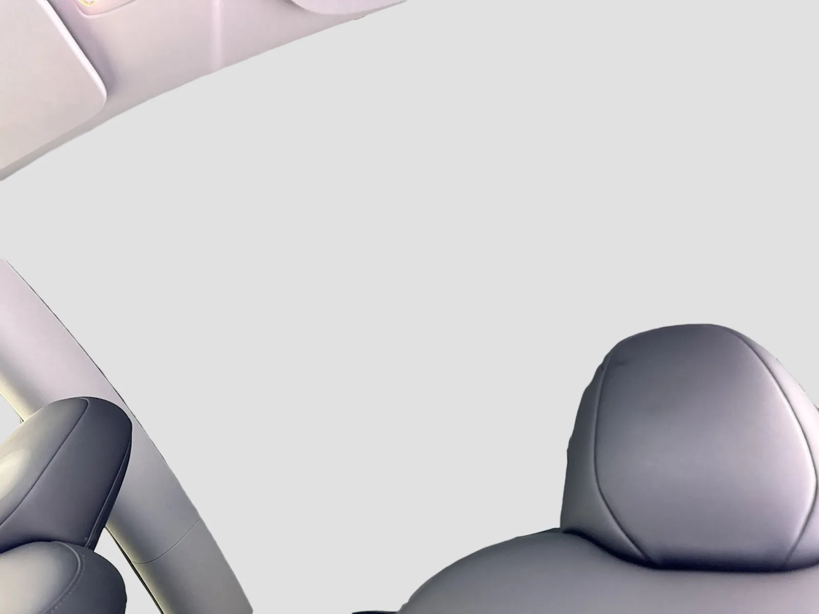 Tesla Model Y photo 14