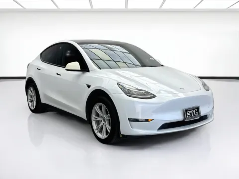 Another view of 2023 Tesla Model Y Long Range for sale in Bellflower, CA at STG Bellflower