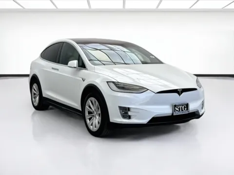 Another view of 2020 Tesla Model X Long Range for sale in Bellflower, CA at STG Bellflower