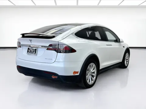 More photos of 2020 Tesla Model X Long Range at STG Bellflower, CA