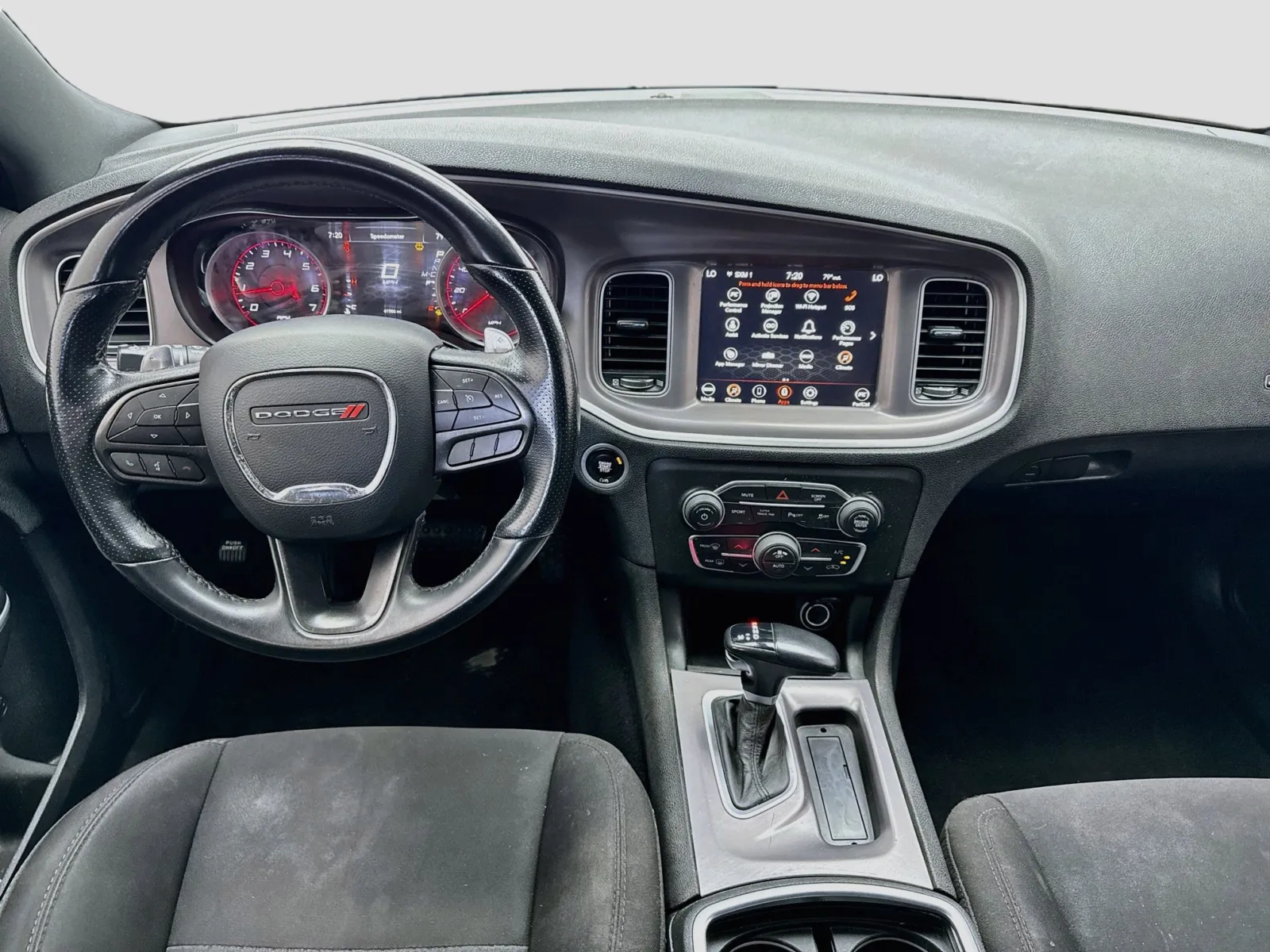 Dodge Charger photo 13