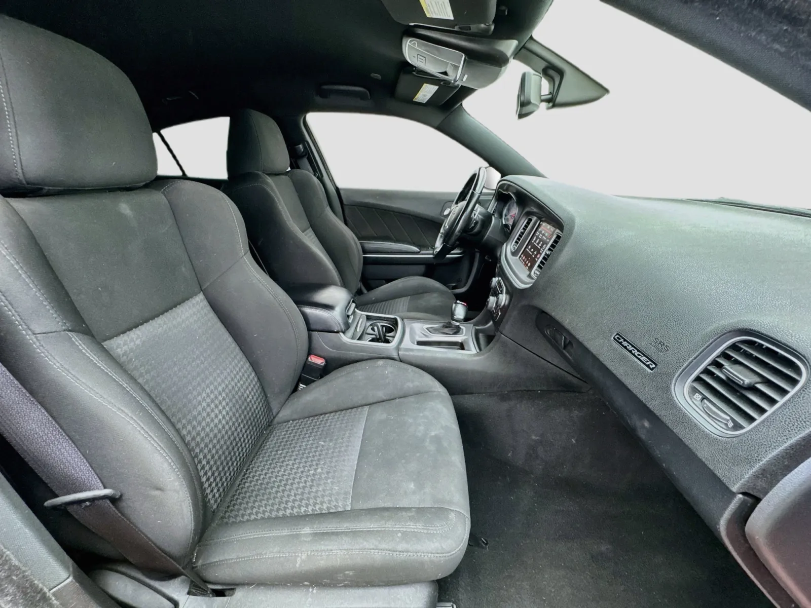 Dodge Charger photo 17