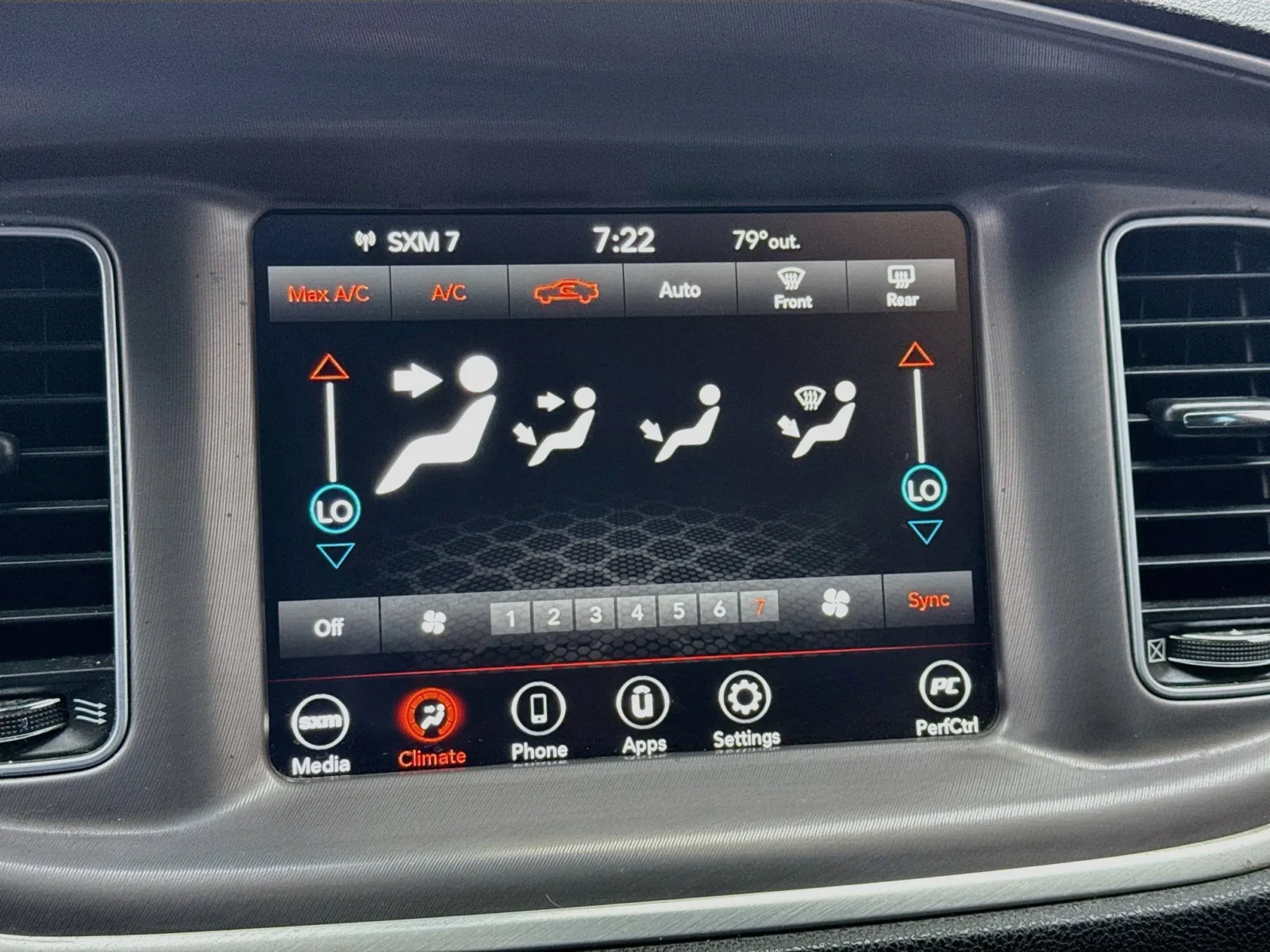 Dodge Charger photo 11
