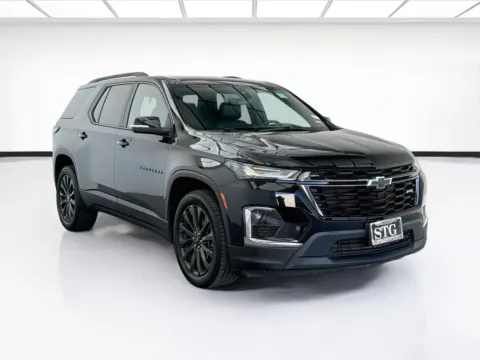 Another view of 2022 Chevrolet Traverse RS for sale in Bellflower, CA at STG Bellflower