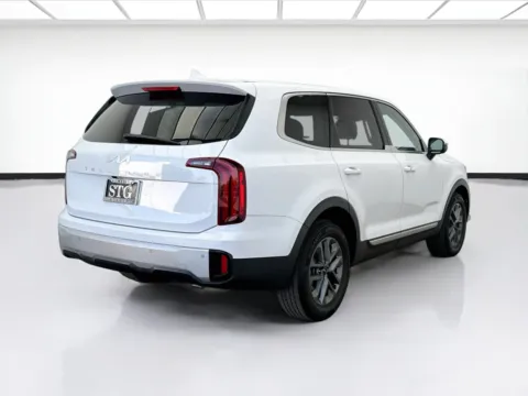 More photos of 2024 Kia Telluride LX at STG Bellflower, CA