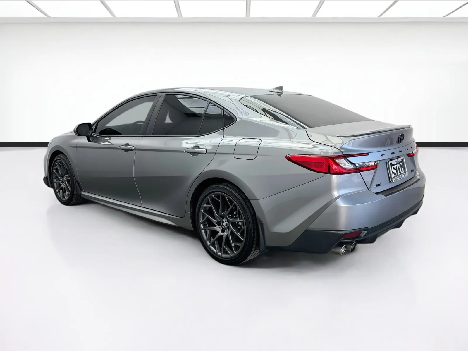Toyota Camry photo 6