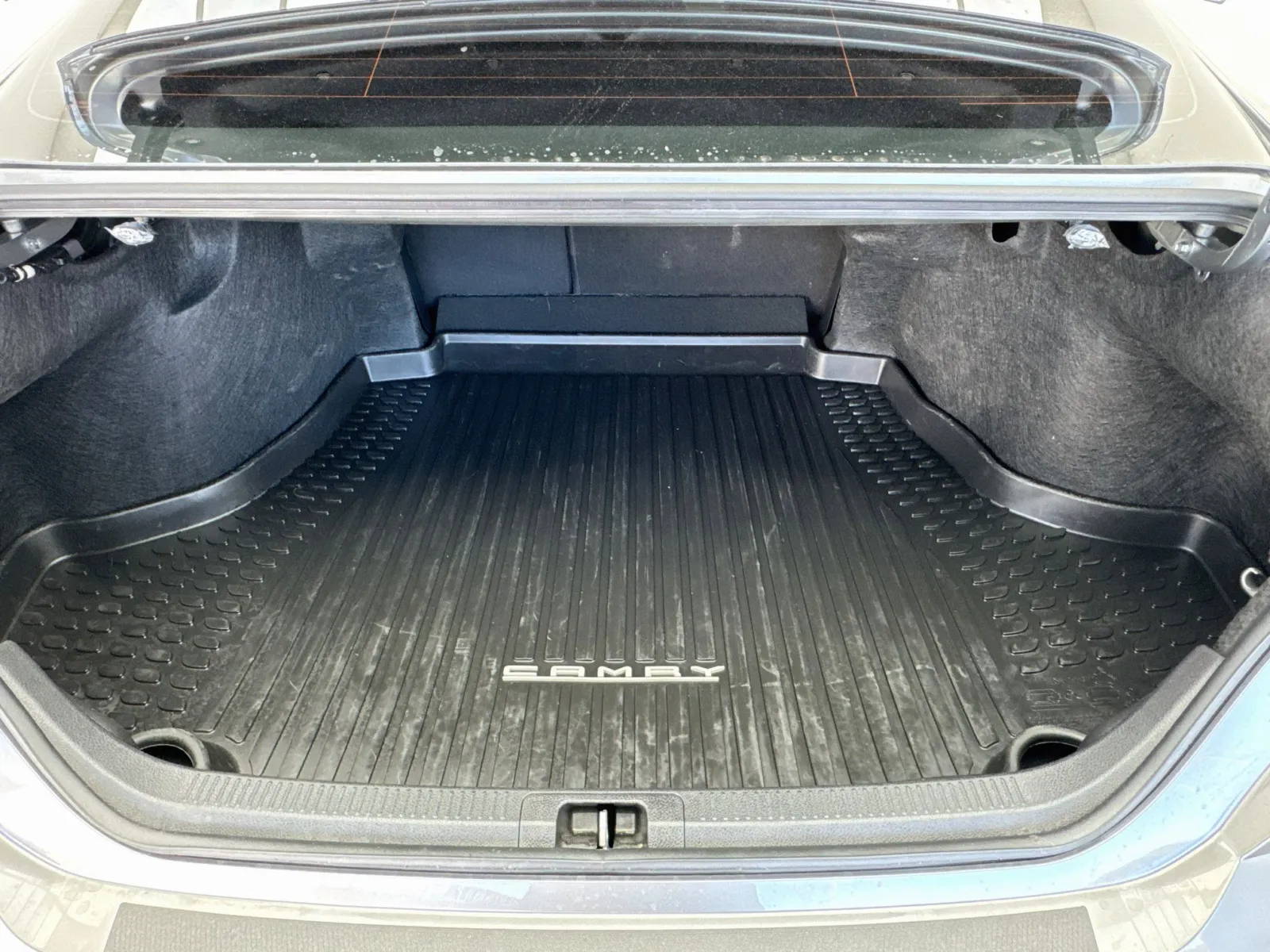 Toyota Camry photo 17