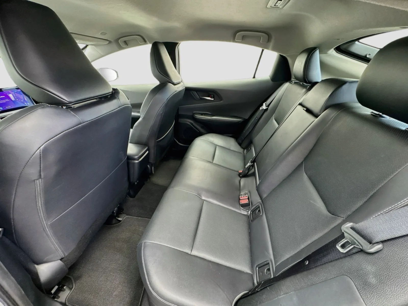Toyota Prius photo 15