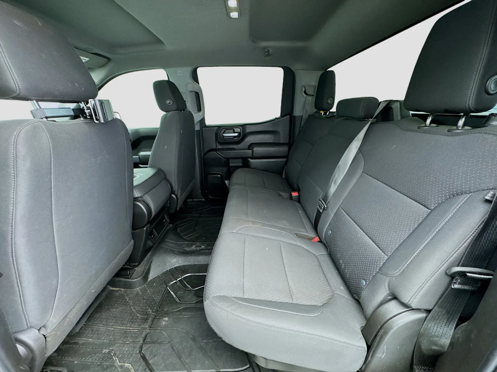 Chevrolet Silverado photo 15