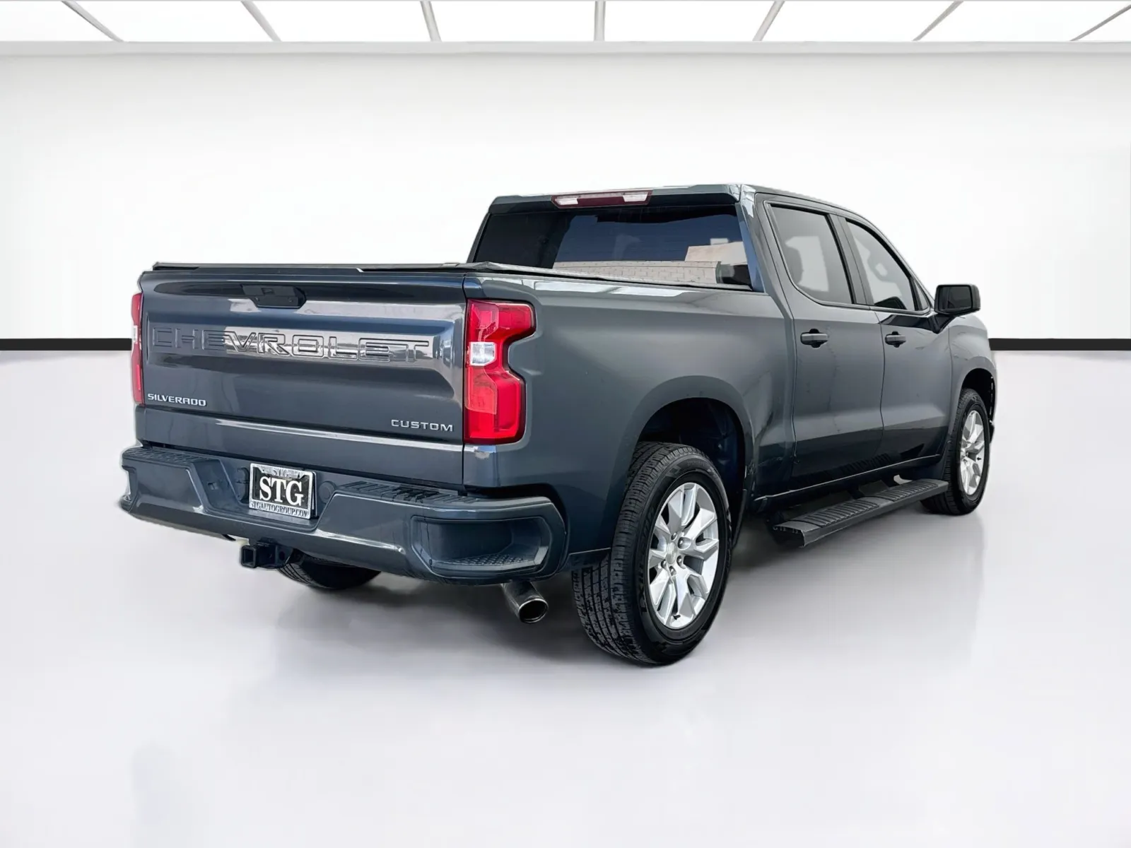 Chevrolet Silverado photo 4