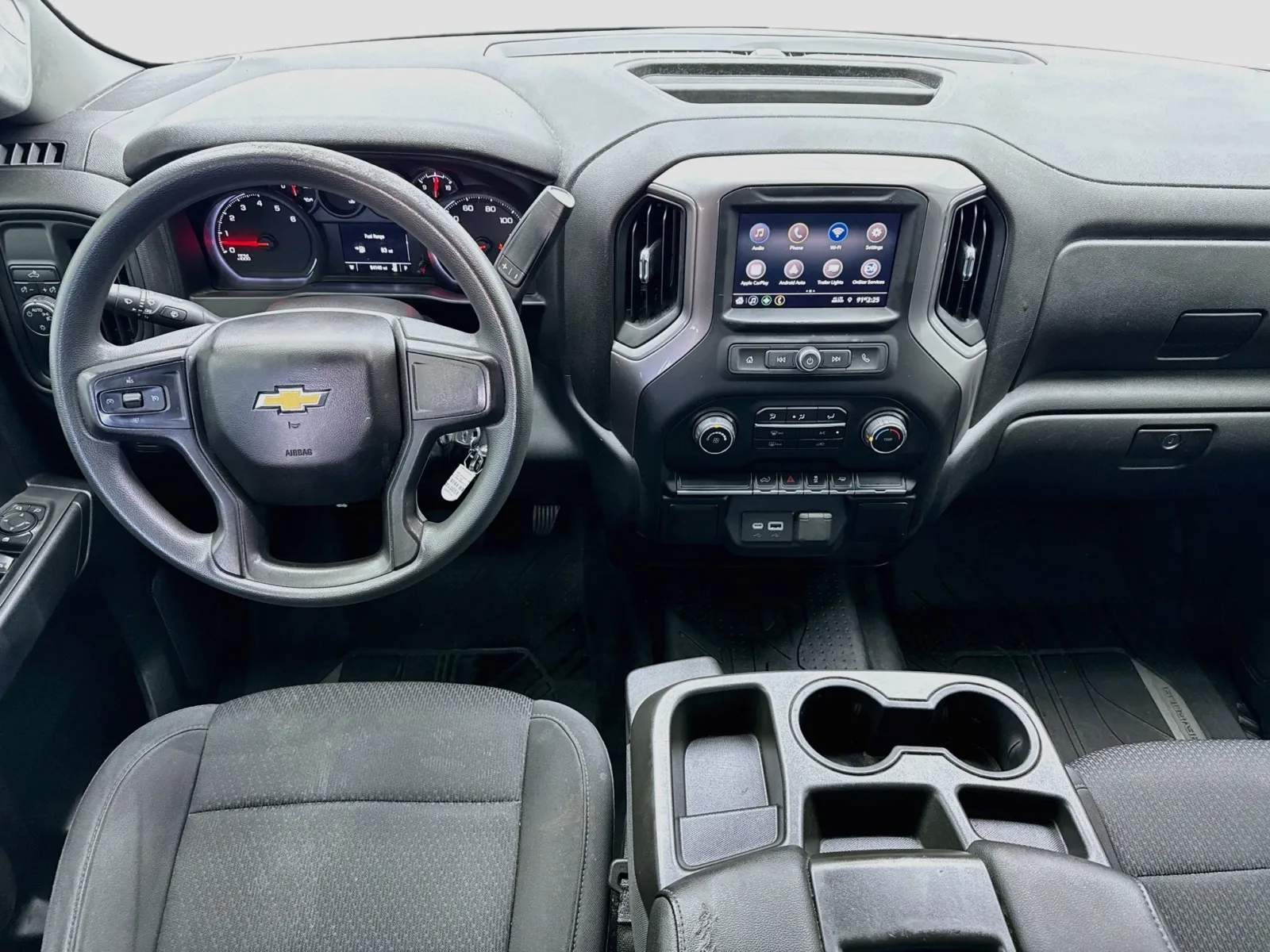 Chevrolet Silverado photo 14