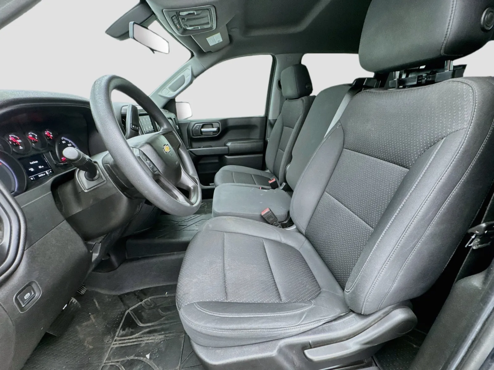 Chevrolet Silverado photo 13