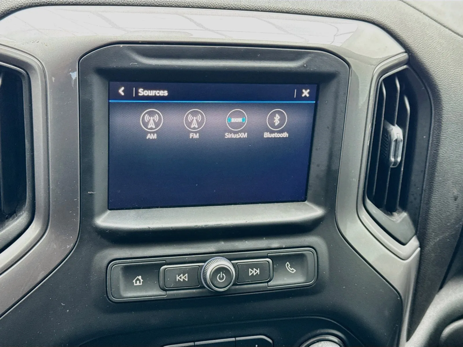 Chevrolet Silverado photo 11