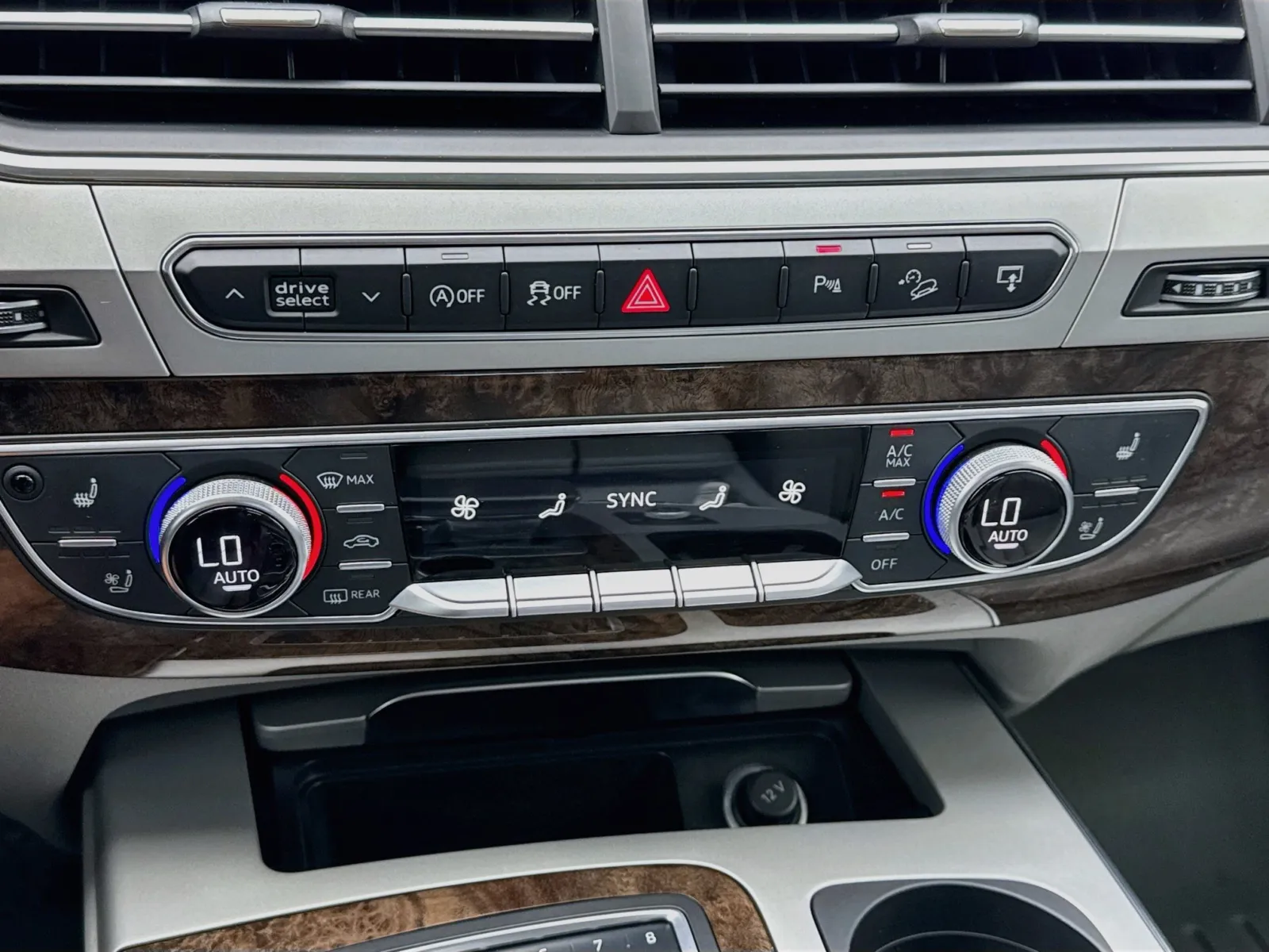 Audi Q7 photo 12
