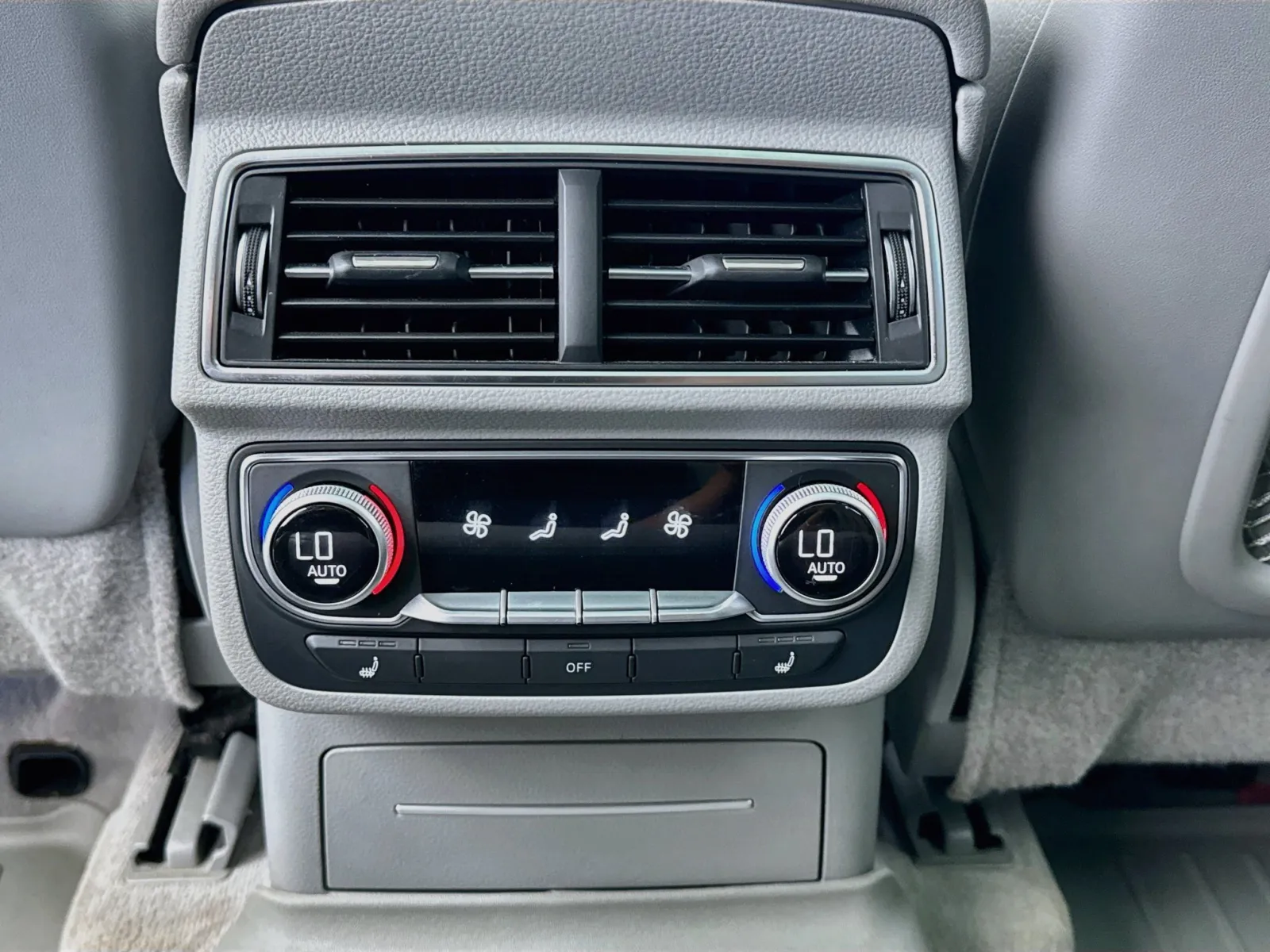 Audi Q7 photo 17