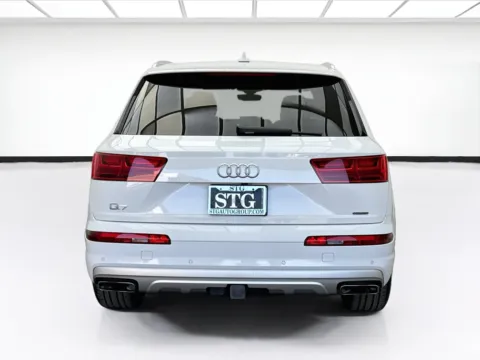 More photos of 2017 Audi Q7 2.0T Premium Plus quattro at STG Bellflower, CA