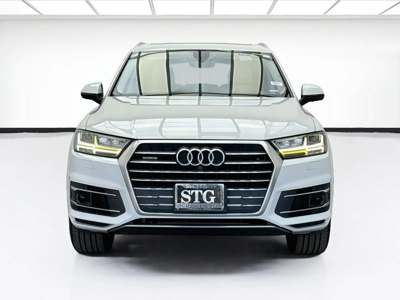 Audi Q7 photo 2