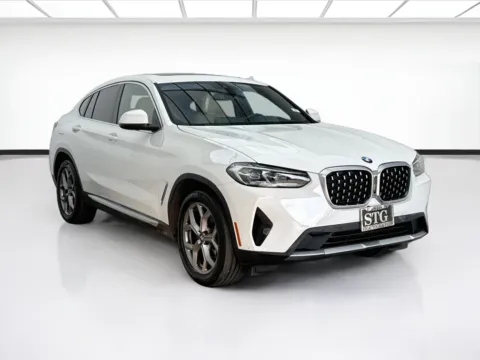 Another view of 2022 BMW X4 xDrive30i for sale in Bellflower, CA at STG Bellflower