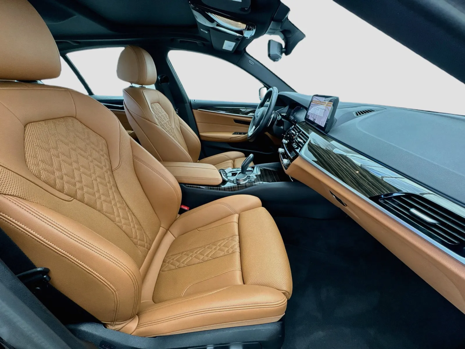 BMW 5 Series photo 20