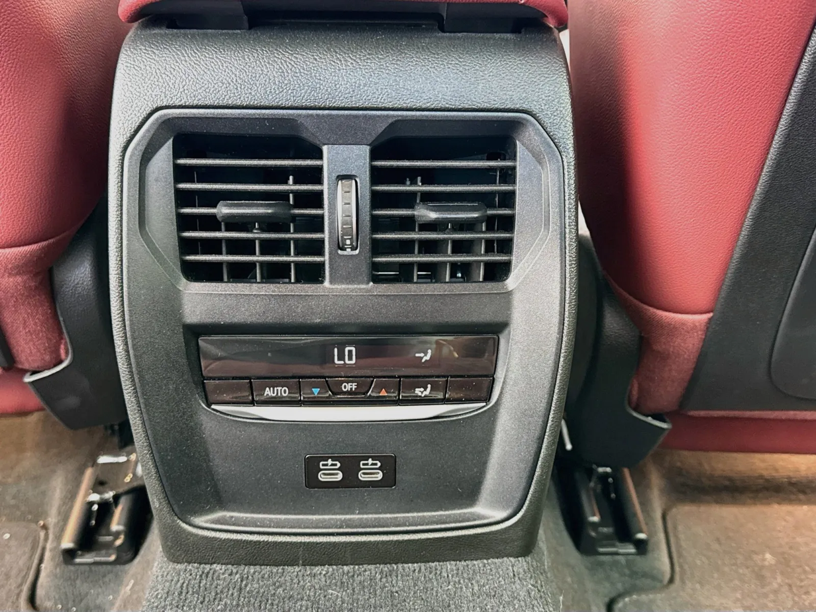 BMW 3 Series photo 17