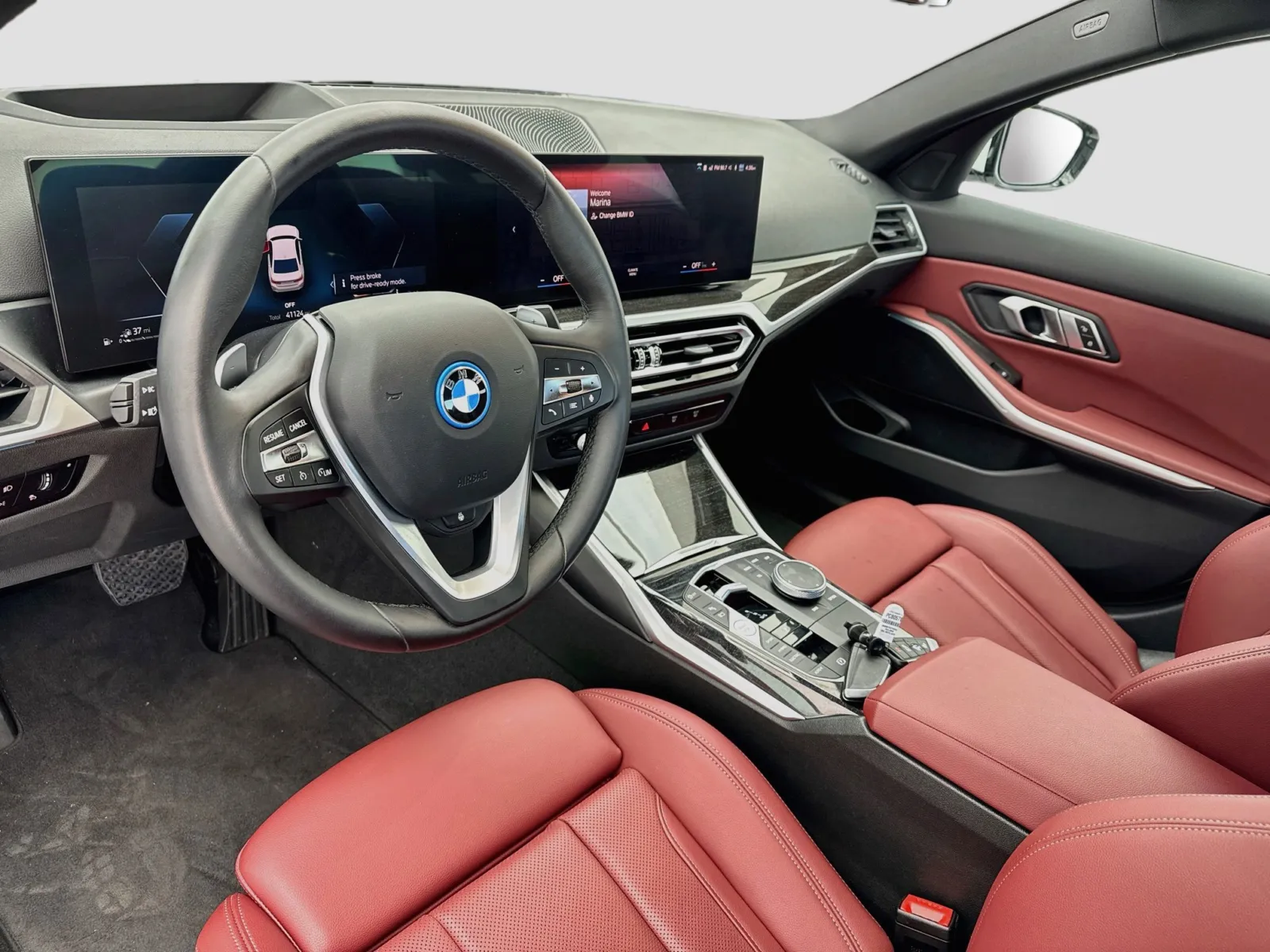 BMW 3 Series photo 7