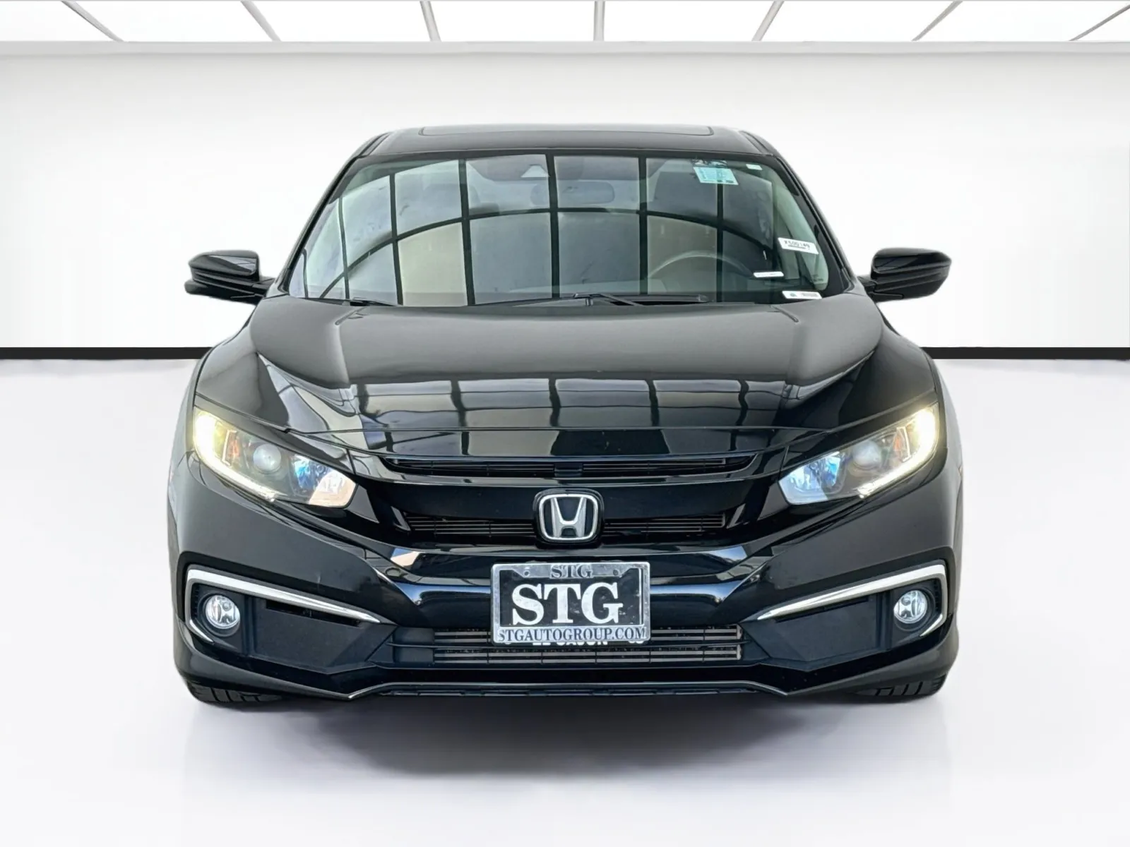 Honda Civic photo 2