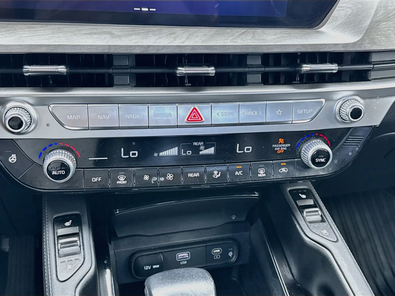 Kia Telluride photo 12