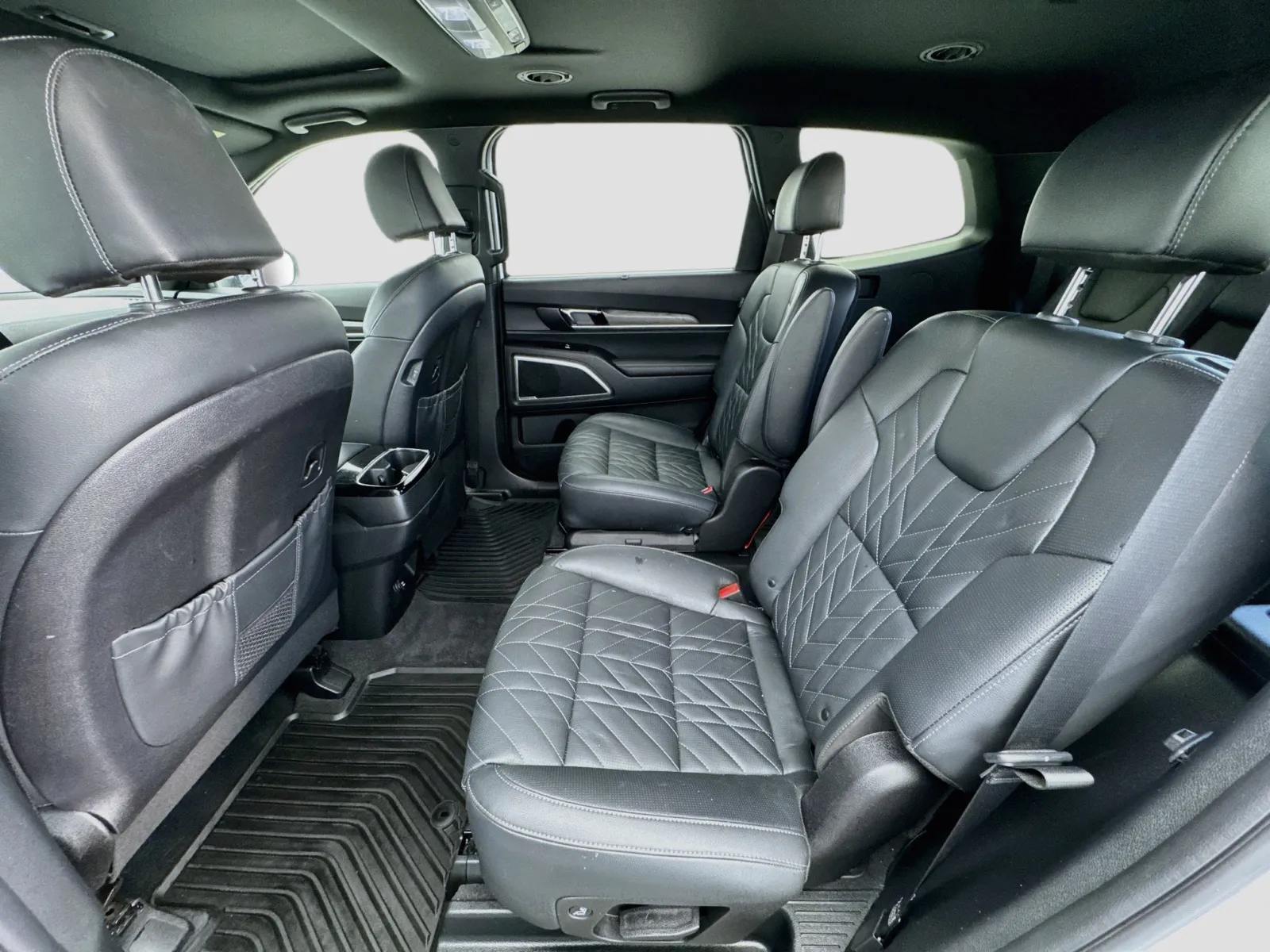 Kia Telluride photo 16