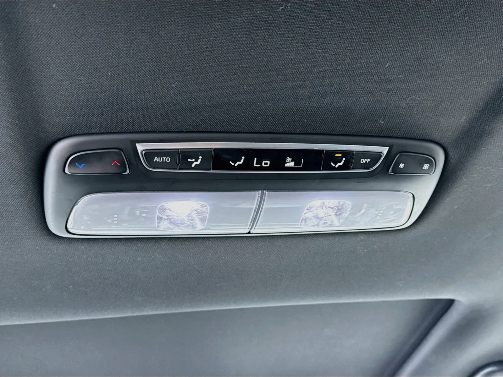 Kia Telluride photo 17