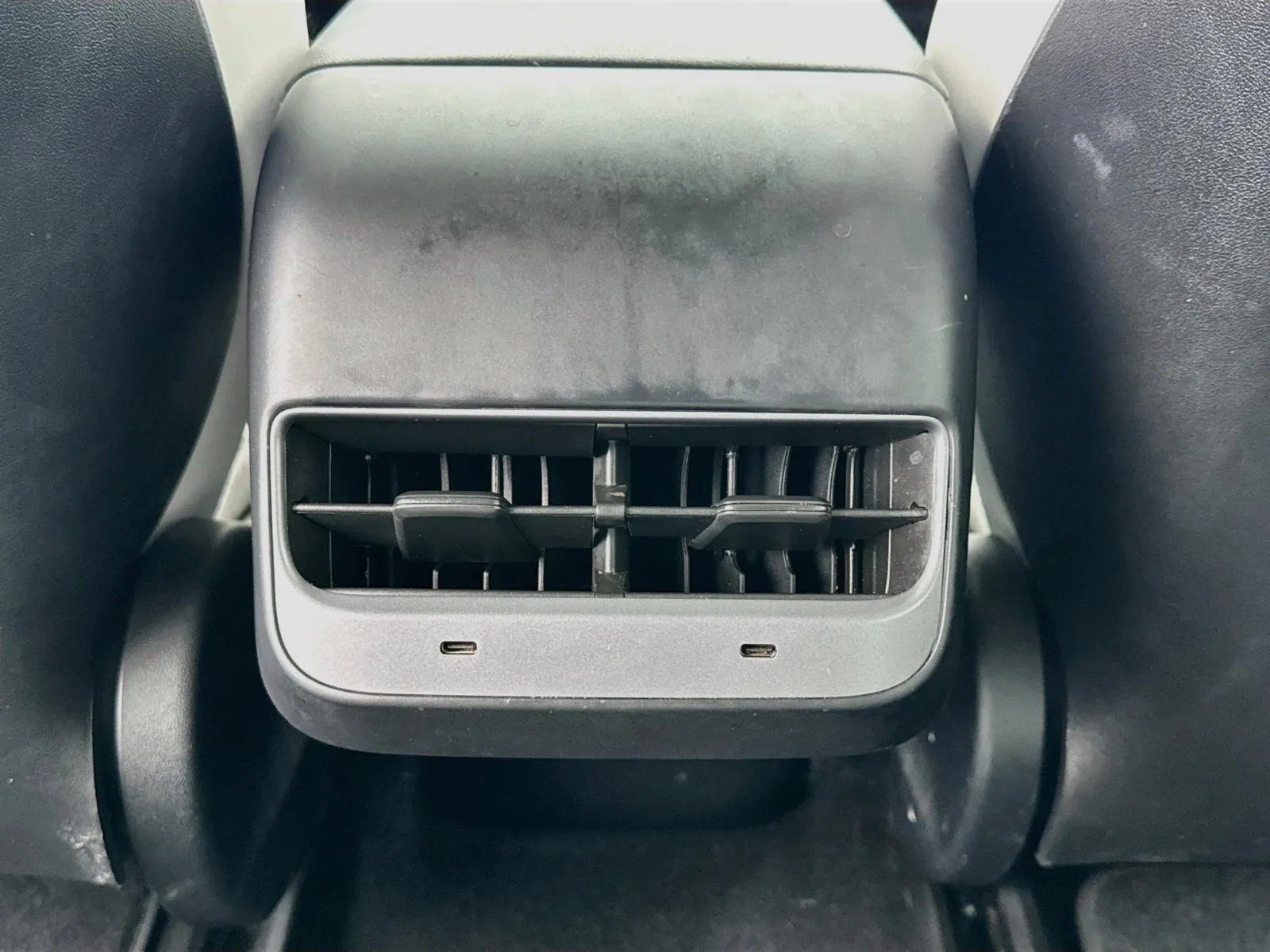 Tesla Model 3 photo 17